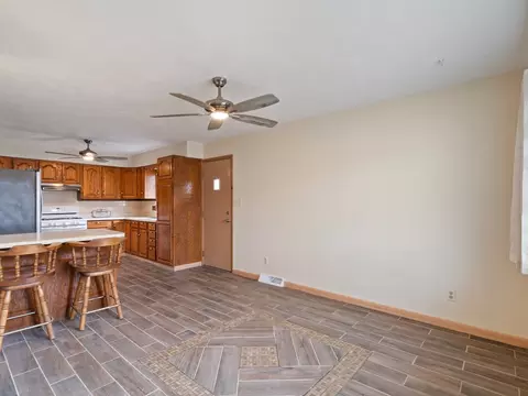Living - 2350 31st St, Moline, IL 61265 photo 6 of 7