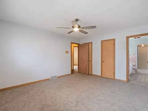 Bedroom - 2350 31st St, Moline, IL 61265 photo 5 of 9