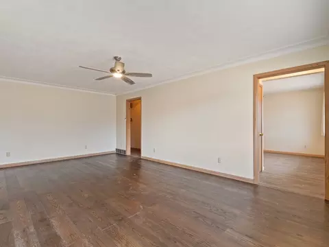 Living - 2350 31st St, Moline, IL 61265 photo 3 of 7