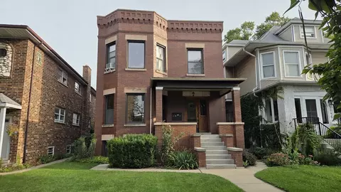 5048 W Agatite Ave, Chicago, IL 60630