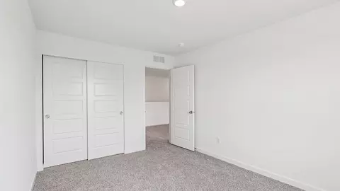Bedroom - 2663 Camelback Dr, Pingree Grove, IL 60140 photo 5 of 15