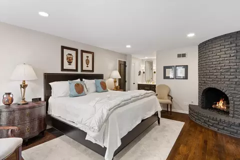 Bedroom - Undisclosed, Chicago, IL 60657 photo 2 of 4