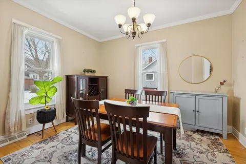 Dining - 21 Division St, Algonquin, IL 60102 photo 1 of 2
