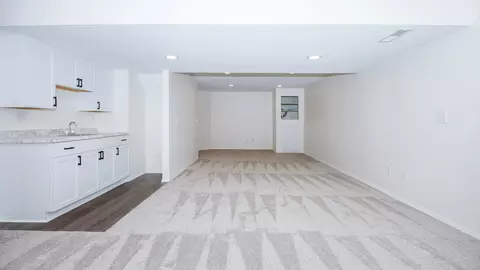 Living - 38 Rounds Rd, Bloomington, IL 61704 photo 7 of 7