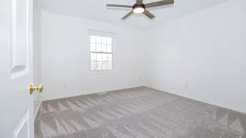 Bedroom - 38 Rounds Rd, Bloomington, IL 61704 photo 5 of 7
