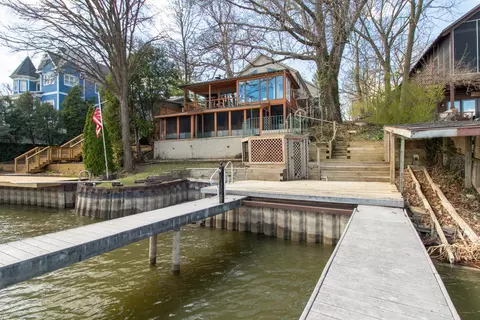 25289 White Owl Ln, Hudson, IL 61748