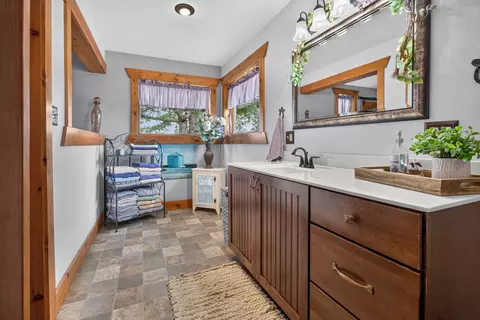Bath - 13301 Tango Rd, Bloomington, IL 61705 photo 4 of 5