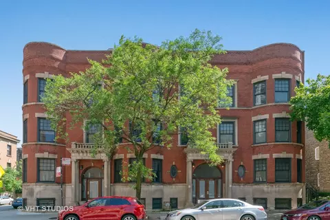 537 W Belmont Ave #3, Chicago, IL 60657