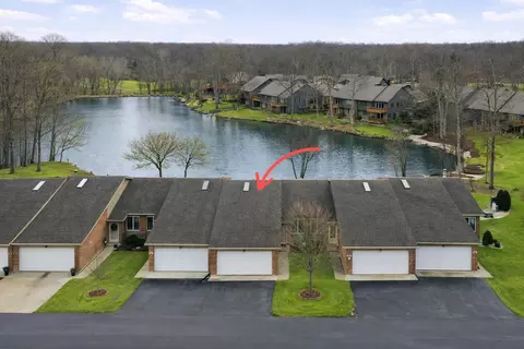 54 Village Woods Dr, Crete, IL 60417