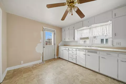 Kitchen - 119 Douglas Ave, Dixon, IL 61021 photo 1 of 2