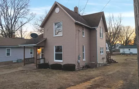 Exterior - 119 Douglas Ave, Dixon, IL 61021 photo 2 of 5