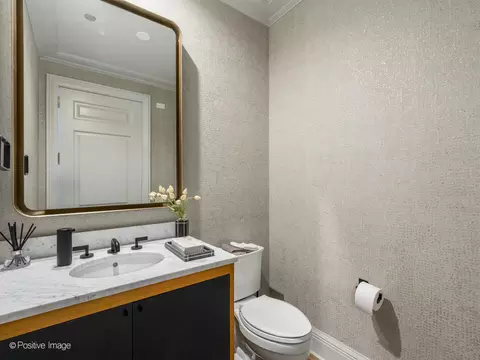Bath - Undisclosed, Chicago, IL 60611 photo 6 of 6