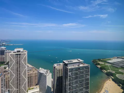 View/Area - Undisclosed, Chicago, IL 60611 photo 6 of 11