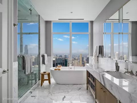 Bath - Undisclosed, Chicago, IL 60611 photo 1 of 6