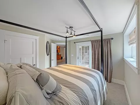 Bedroom - 1121 Lawn Pl, Freeport, IL 61032 photo 5 of 5