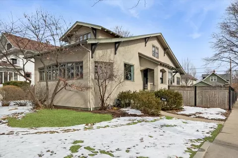 644 Wesley Ave, Oak Park, IL 60304
