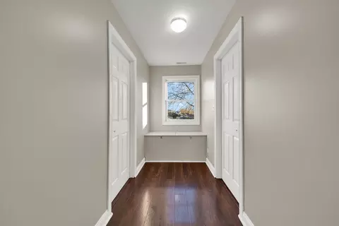 Entry Way - 7435 W 74th St, Bridgeview, IL 60455 photo 3 of 5