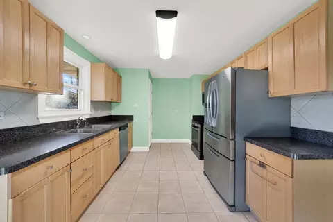 Kitchen - 7435 W 74th St, Bridgeview, IL 60455 photo 2 of 2