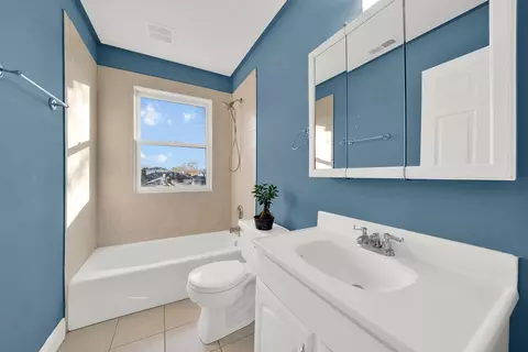 Bath - 7435 W 74th St, Bridgeview, IL 60455 photo 3 of 5