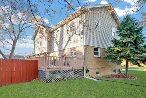 Exterior - 7435 W 74th St, Bridgeview, IL 60455 photo 6 of 8