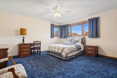 Bedroom - 1603 Ashton Ct, Wheaton, IL 60187 photo 1 of 4