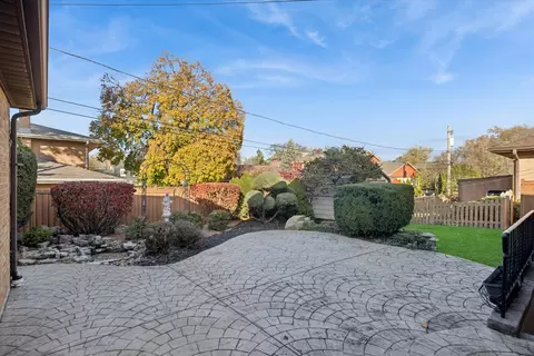 Exterior - 1603 Ashton Ct, Wheaton, IL 60187 photo 2 of 2
