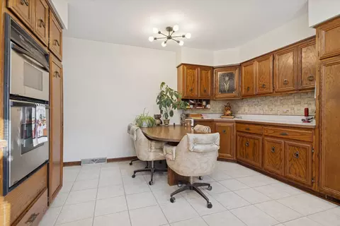 Kitchen - 1603 Ashton Ct, Wheaton, IL 60187 photo 2 of 2