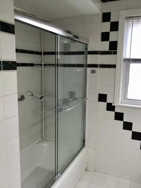 Bath - 9532 Springfield Ave, Evanston, IL 60203 photo 3 of 3