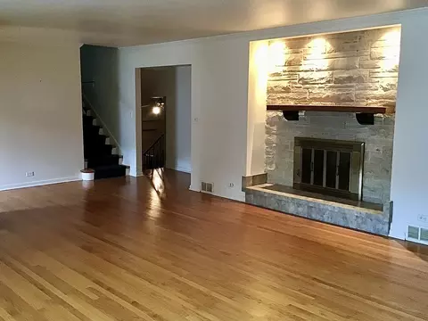 Living - 9532 Springfield Ave, Evanston, IL 60203 photo 1 of 4