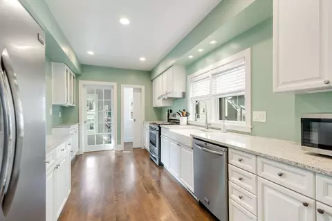 Kitchen - 4252 N Bernard St, Chicago, IL 60618 photo 2 of 2
