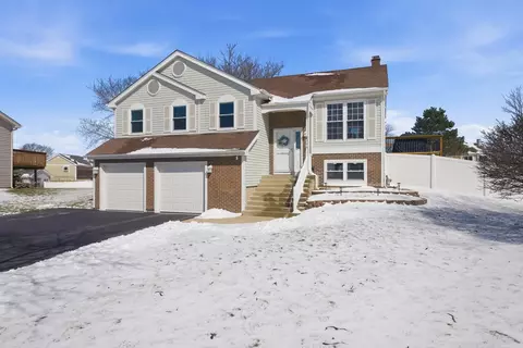 Exterior - 396 Nantucket Ct, Bartlett, IL 60103 photo 2 of 8