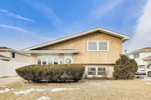 5440 138th St, Crestwood, IL 60418