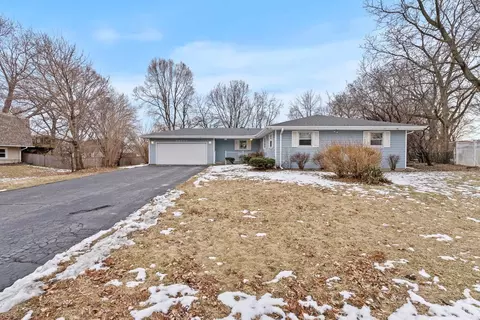 24353 S Valley Dr, Channahon, IL 60410