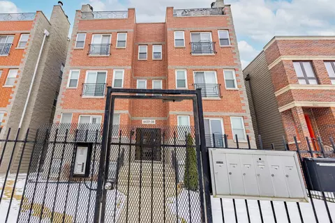 4439 S Calumet Ave #1S, Chicago, IL 60653