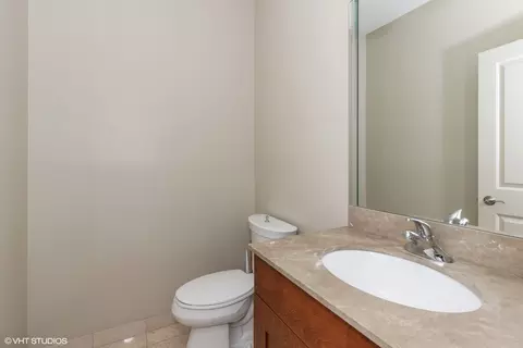 Bath - 21 Northfield Ter #21, Wheeling, IL 60090 photo 1 of 4