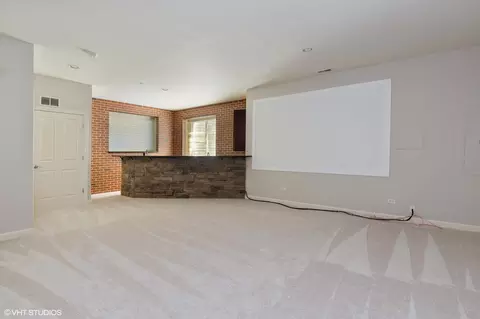 Living - 21 Northfield Ter #21, Wheeling, IL 60090 photo 5 of 5