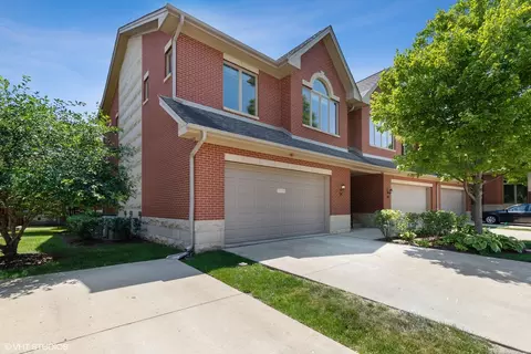 Exterior - 21 Northfield Ter #21, Wheeling, IL 60090 photo 2 of 4