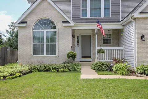 1949 W Windsor Dr, Round Lake, IL 60073
