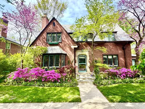 2951 Colfax St, Evanston, IL 60201