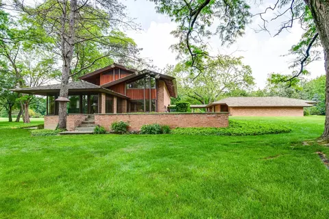 1200 Regency Ln, Lake Forest, IL 60045
