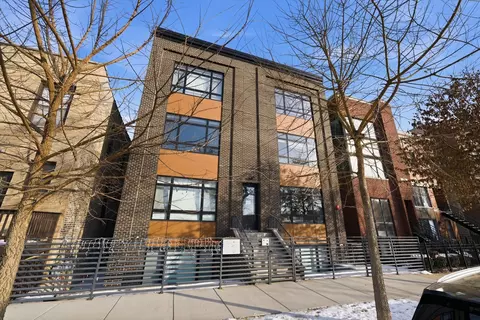 1334 W Grenshaw St #1E, Chicago, IL 60607