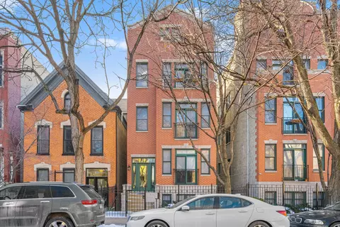 1056 N Marshfield Ave #3, Chicago, IL 60622