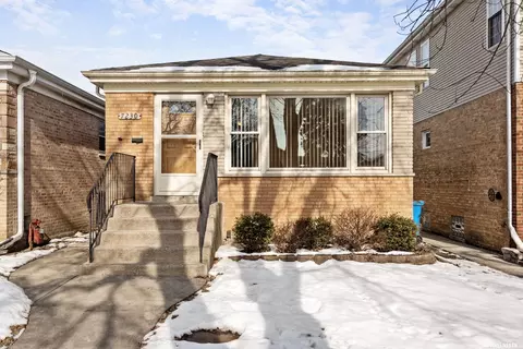 7230 W Greenleaf Ave, Chicago, IL 60631