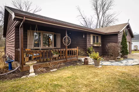 1403 W Beach Rd, Waukegan, IL 60087