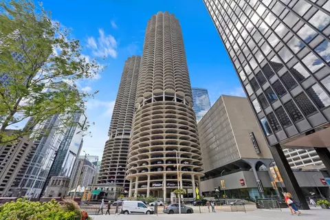 300 N State St #5235, Chicago, IL 60654