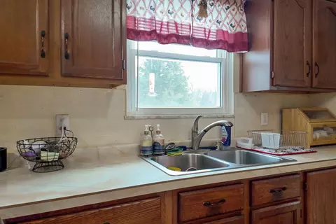 Kitchen - 3192 Nation Rd, Salem, IL 62881 photo 1 of 2