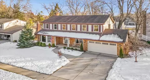 315 Minear Dr, Libertyville, IL 60048