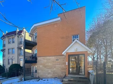 1939 W Pratt Blvd #3, Chicago, IL 60626