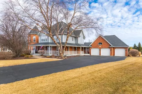 9 S271 Stearman Dr, Naperville, IL 60564