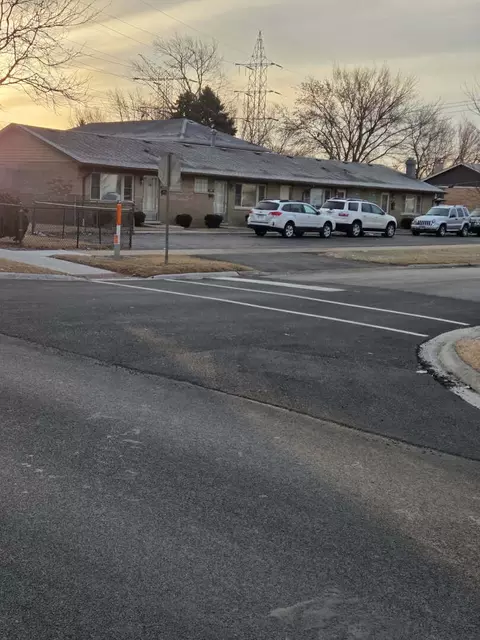 7901 Newland Ave, Burbank, IL 60459